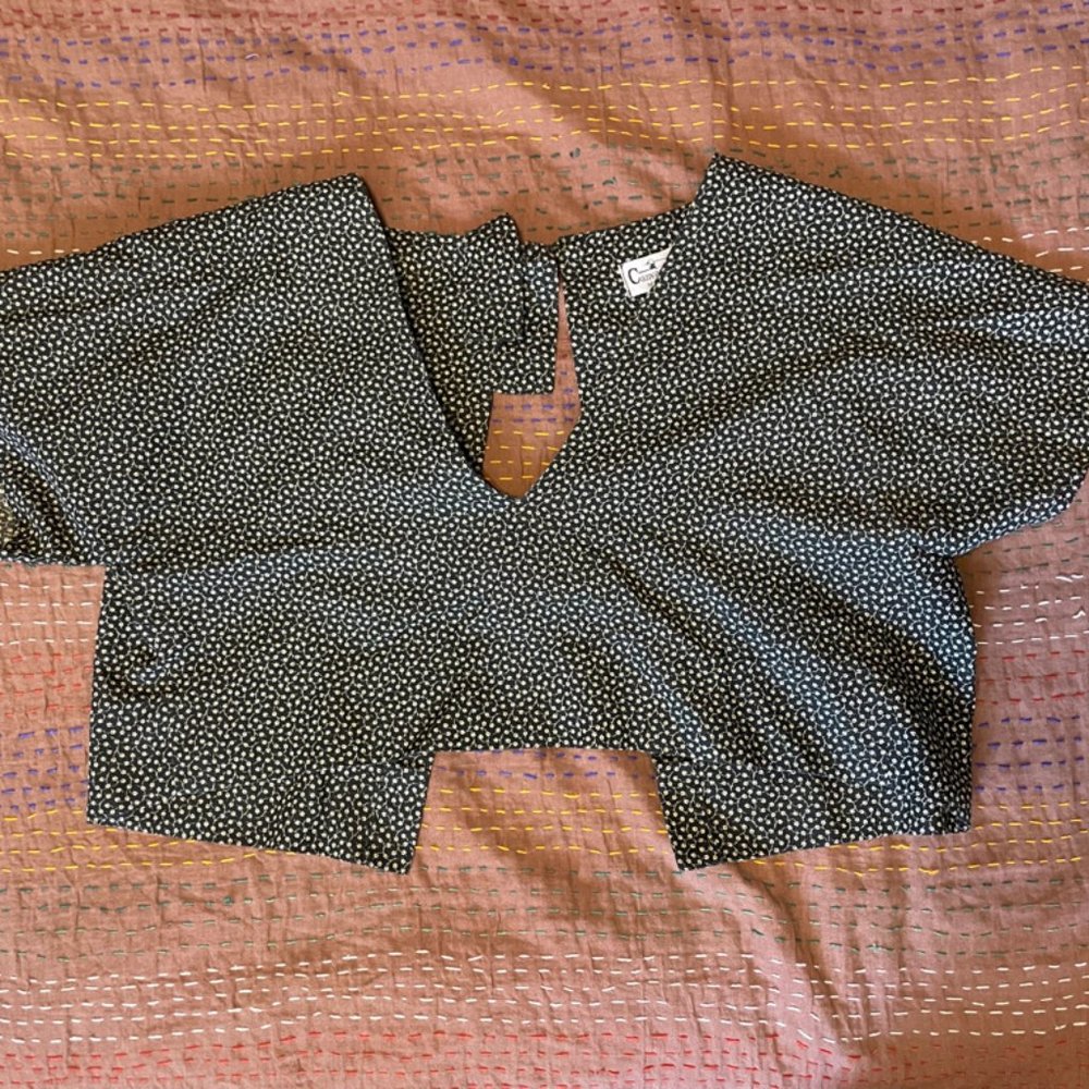 floral print cropped blouse